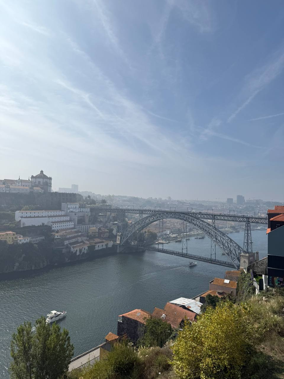Vue sur le Douro et le pont Dom-Luís à Porto